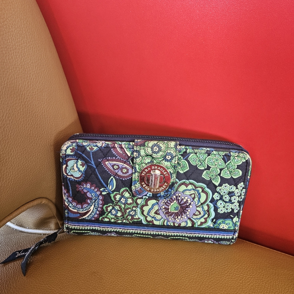 Vera bradley wallet